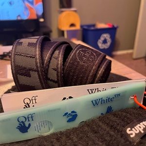 Off-white belt